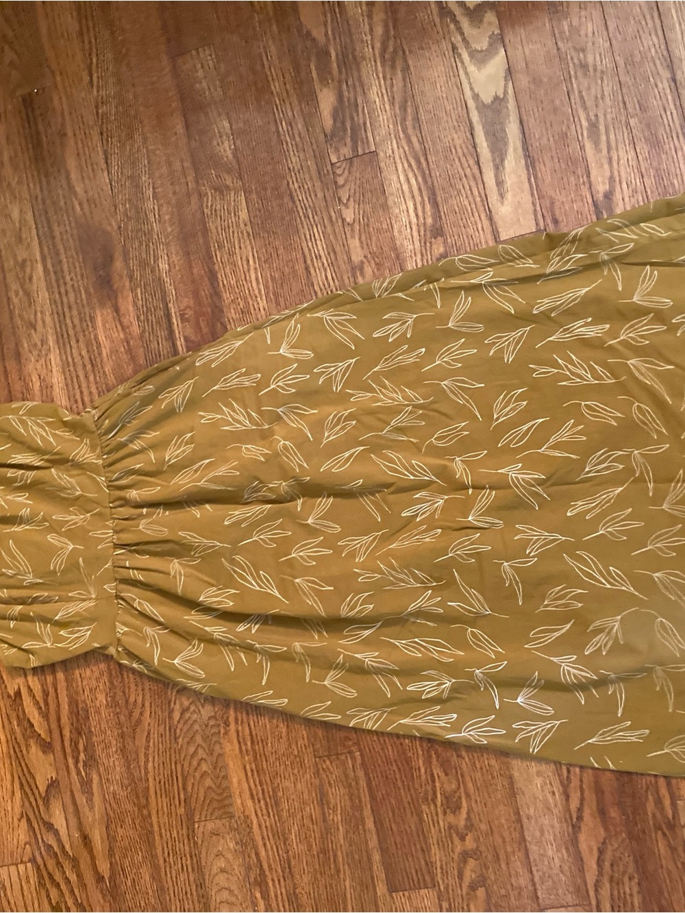 Elegantees dress- light brown/tan Leaf-Print Women's Dress